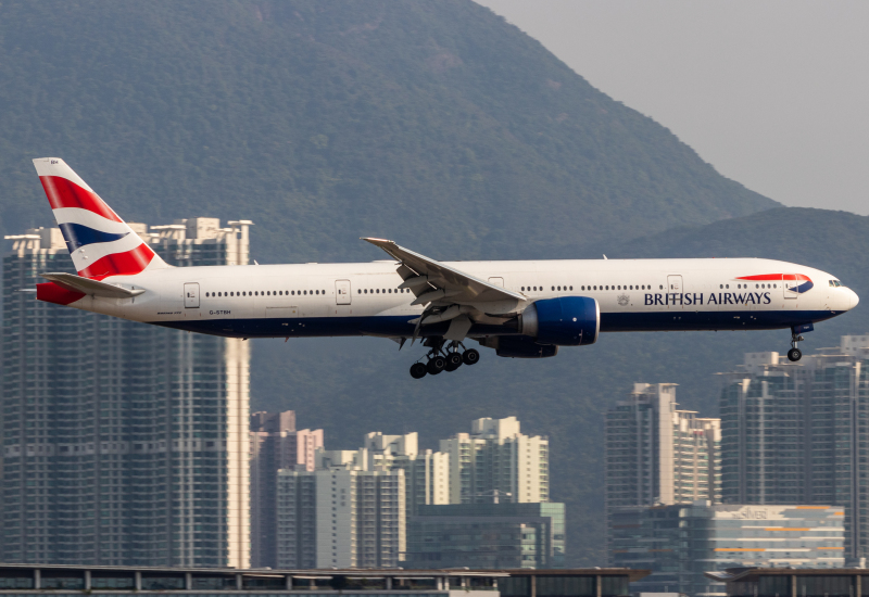 Photo of G-STBH - British Airways Boeing 777-300ER at HKG on AeroXplorer Aviation Database