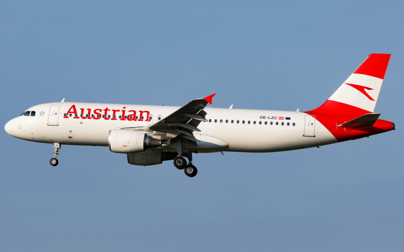 Photo of OE-LZC - Austrian Airlines Airbus A320 at ZRH on AeroXplorer Aviation Database