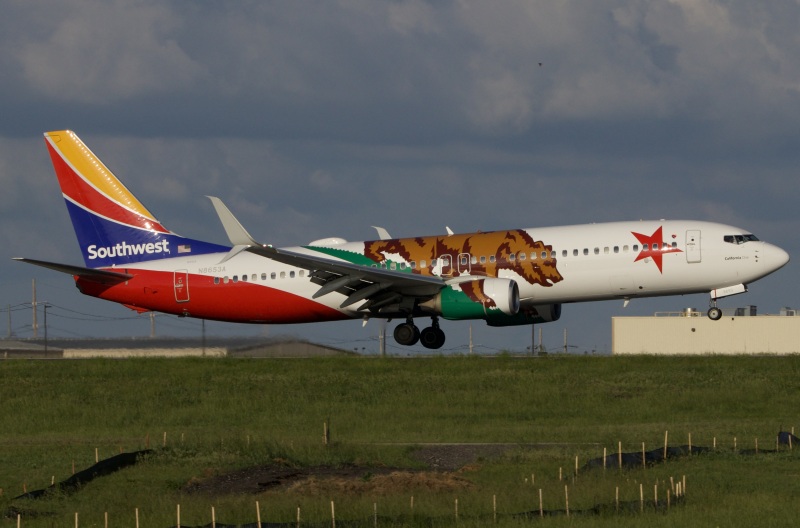 Photo of N8653A - Southwest Airlines Boeing 737-800 at TUL on AeroXplorer Aviation Database