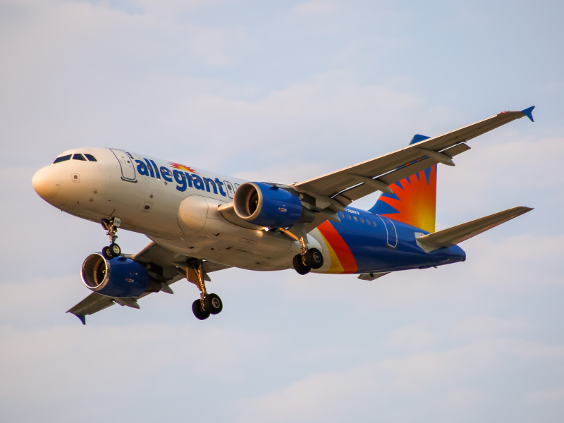 Photo of N318NV - Allegiant Air Airbus A319 at bwi on AeroXplorer Aviation Database