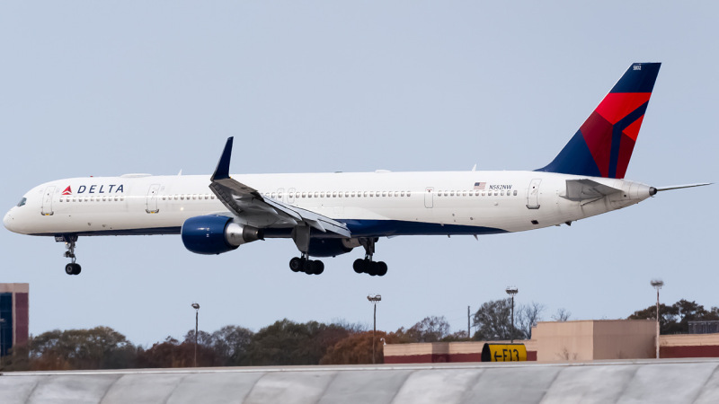 Photo of N582NW - Delta Airlines Boeing 757-300 at ATL on AeroXplorer Aviation Database