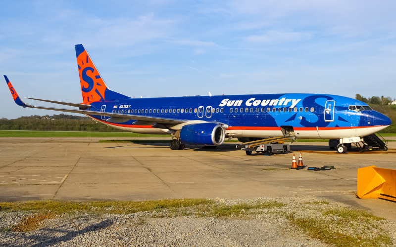 Photo of N815SY - Sun Country Airlines Boeing 737-800 at LUK on AeroXplorer Aviation Database