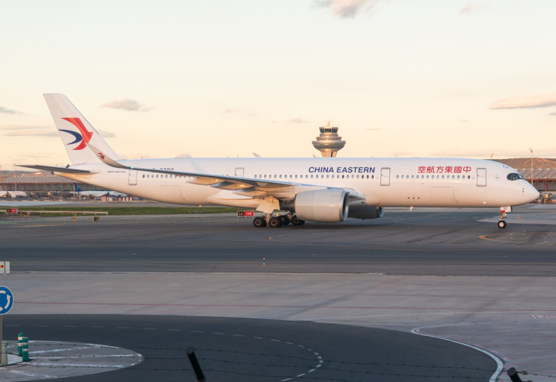 Photo of B-32DO - China Eastern Airlines Airbus A350-900 at MAD on AeroXplorer Aviation Database