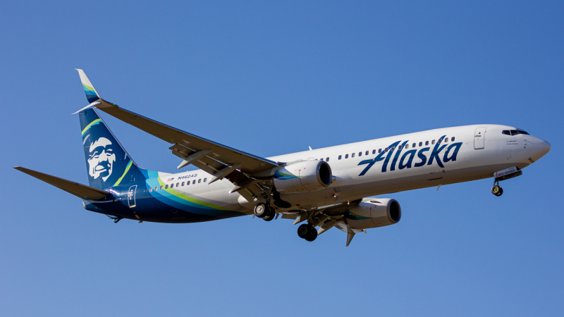 Photo of N462AS - Alaska Airlines Boeing 737-900ER at CMH on AeroXplorer Aviation Database