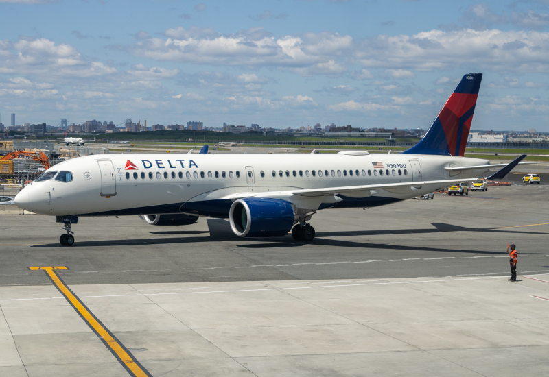 Photo of N304DU - Delta Airlines Airbus A220-300 at LGA on AeroXplorer Aviation Database