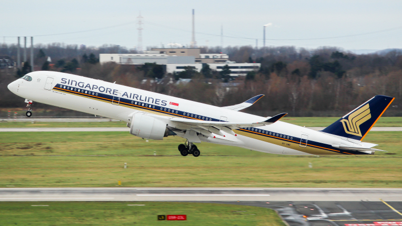 Photo of 9V-SME - Singapore Airlines  Airbus A350-900 at DUS on AeroXplorer Aviation Database