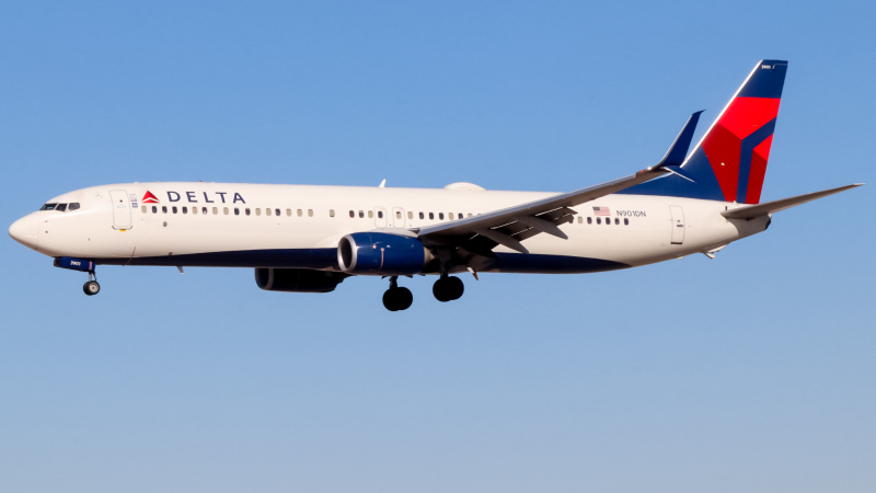 Photo of N901DN - Delta Airlines Boeing 737-900ER at LAS on AeroXplorer Aviation Database