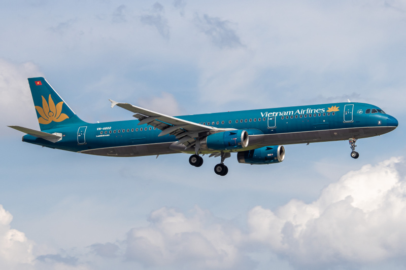 Photo of VN-A602 - Vietnam Airlines Airbus A321-200 at SGN on AeroXplorer Aviation Database