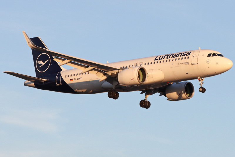Photo of D-AINV - Lufthansa Airbus A320NEO at LHR on AeroXplorer Aviation Database