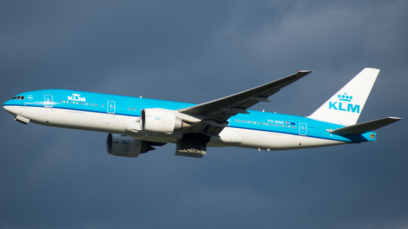 Photo of PH-BQB - KLM  Boeing 777-200ER at IAD on AeroXplorer Aviation Database