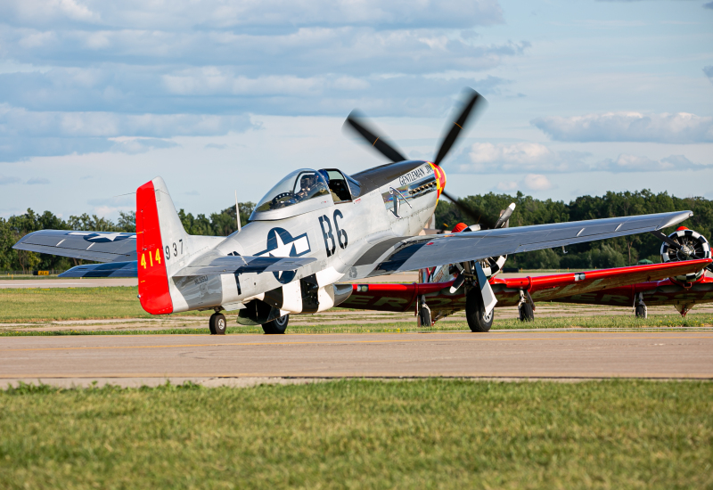 Photo of NL551J - PRIVATE North American P-51 Mustang at OSH on AeroXplorer Aviation Database