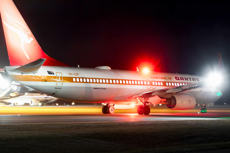 Photo of VH-XZP - Qantas Airways Boeing 737-800 at CHC on AeroXplorer Aviation Database
