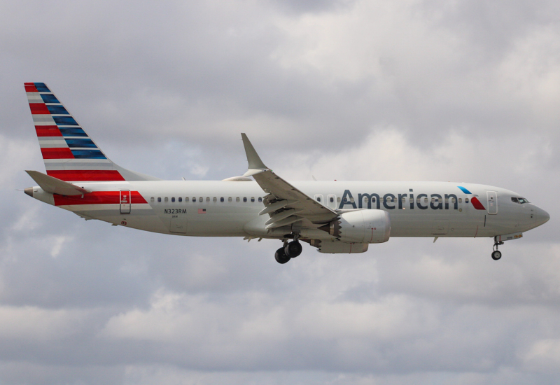 Photo of N323RM - American Airlines Boeing 737 MAX 8 at MIA on AeroXplorer Aviation Database