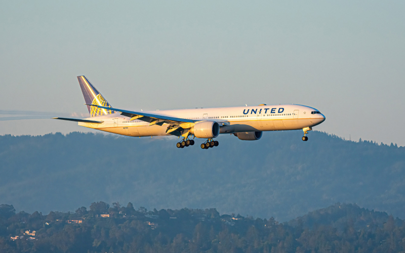 Photo of N2737U - United Airlines Boeing 777-300ER at SFO on AeroXplorer Aviation Database