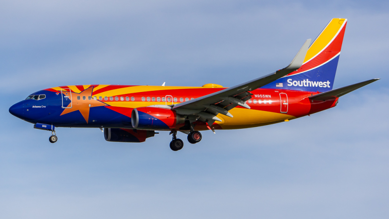 Photo of N955WN - Southwest Airlines Boeing 737-700 at PVD on AeroXplorer Aviation Database