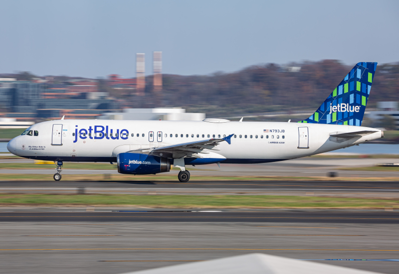 Photo of N793JB - JetBlue Airways Airbus A320 at DCA on AeroXplorer Aviation Database