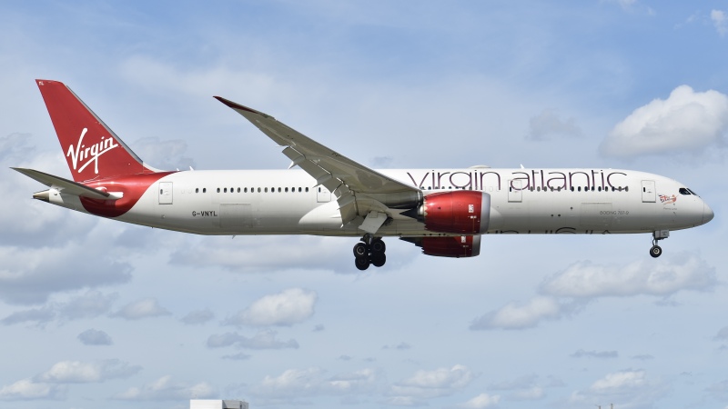Photo of G-VNYL - Virgin Atlantic Boeing 787-9 at MIA on AeroXplorer Aviation Database