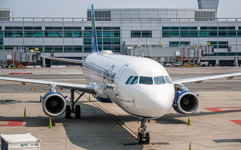 Photo of N979JT - JetBlue Airways Airbus A321-200 at SFO on AeroXplorer Aviation Database