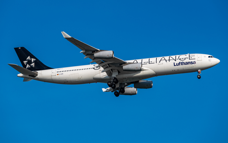Photo of D-AIGN - Lufthansa Airbus A340-300 at SIN on AeroXplorer Aviation Database
