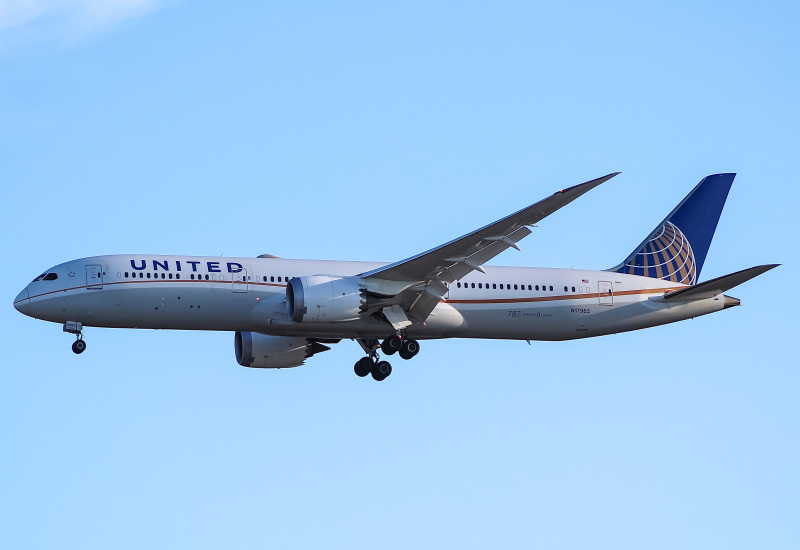 Photo of N17963 - United Airlines Boeing 787-9 at ORD on AeroXplorer Aviation Database