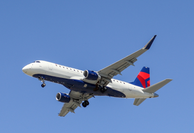 Photo of N302SY - Delta Connection Embraer E175 at YVR on AeroXplorer Aviation Database