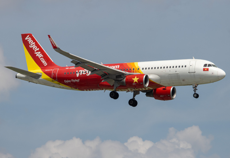 Photo of VN-A650 - VietJet Air Airbus A320 at SGN on AeroXplorer Aviation Database