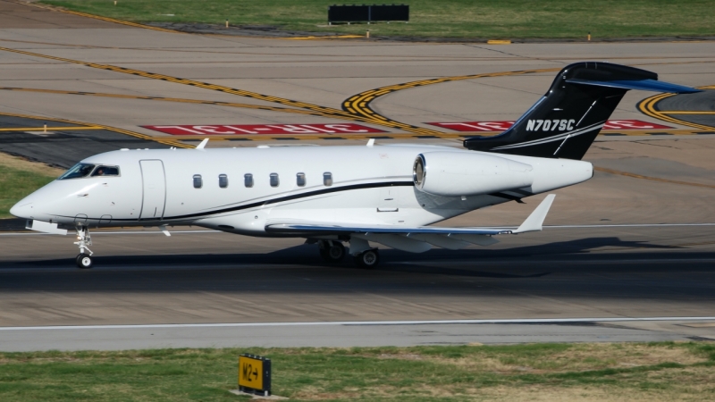 Photo of N707SC - PRIVATE Bombardier Challenger 300 at DAL on AeroXplorer Aviation Database