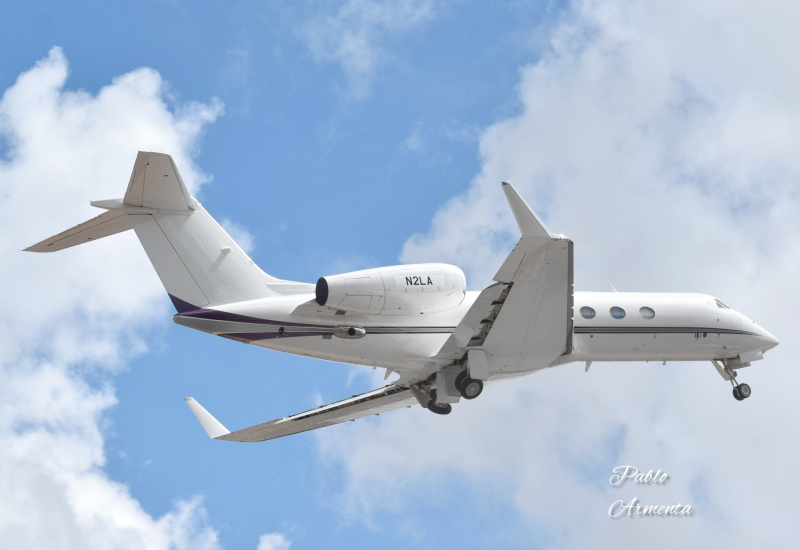 Photo of N2LA - PRIVATE Gulfstream IV at CSL on AeroXplorer Aviation Database
