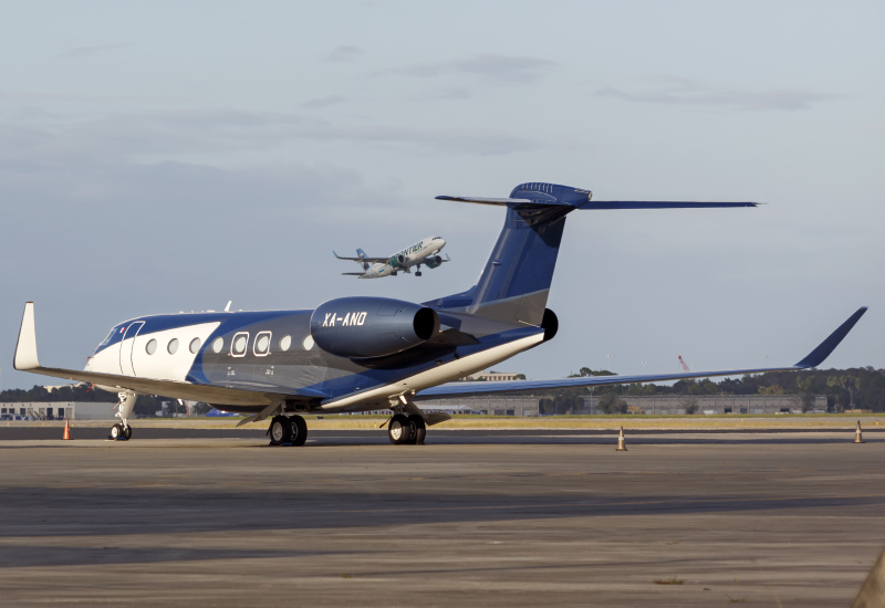 Photo of XA-AND - PRIVATE Gulfstream G650 at MCO on AeroXplorer Aviation Database