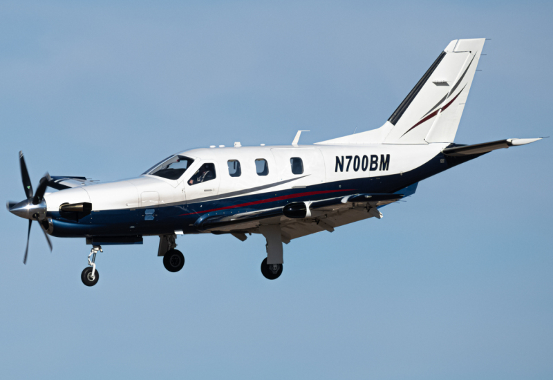 Photo of N700BM - PRIVATE Socata TBM-700 at LMO on AeroXplorer Aviation Database