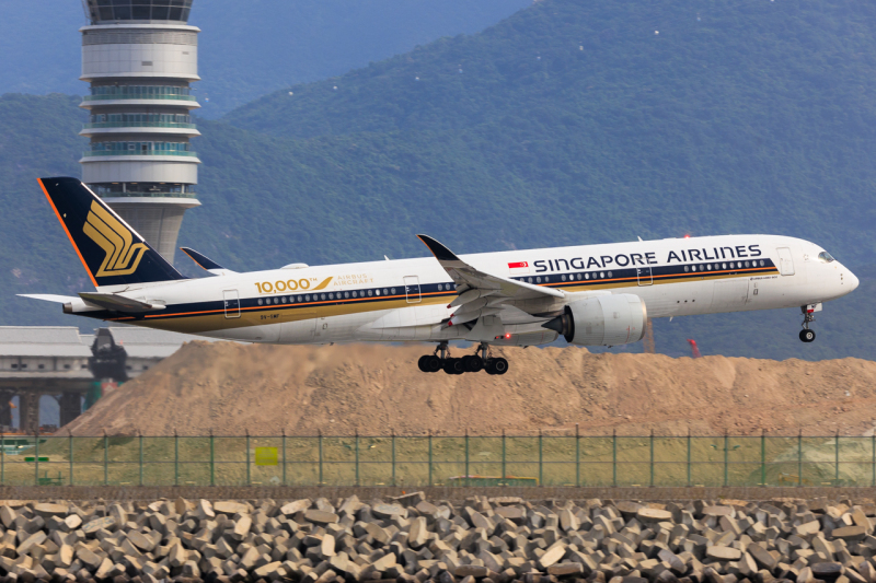 Photo of 9V-SMF - Singapore Airlines Airbus A350-900 at HKG on AeroXplorer Aviation Database