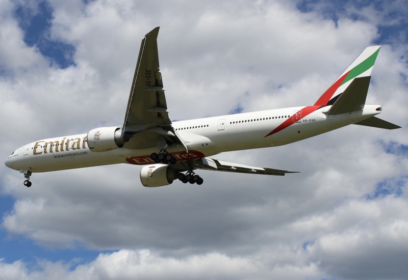 Photo of A6-EQE - Emirates Boeing 777-300ER at IAD on AeroXplorer Aviation Database