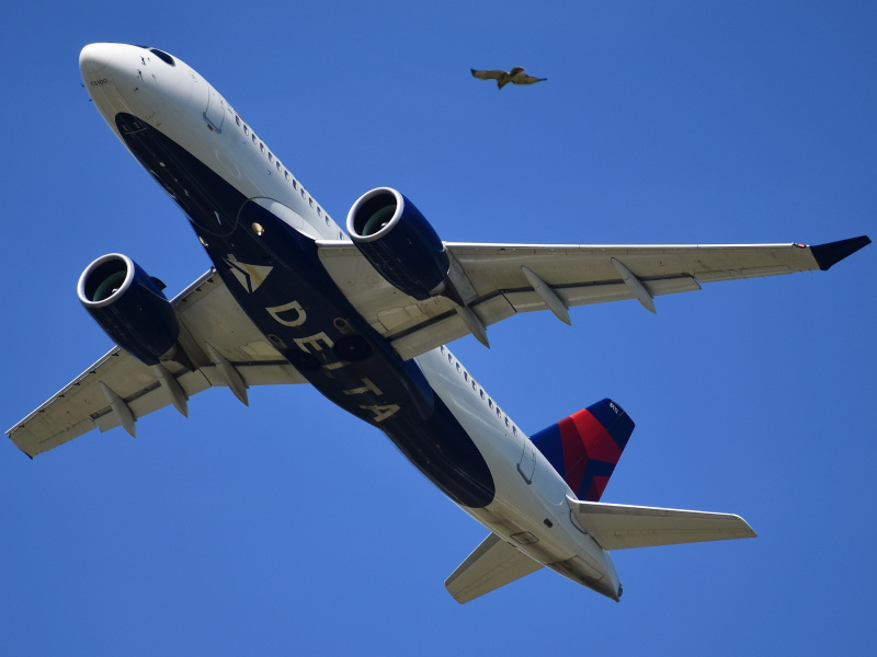 Photo of N112DU - Delta Airlines Airbus A220-100 at CVG on AeroXplorer Aviation Database