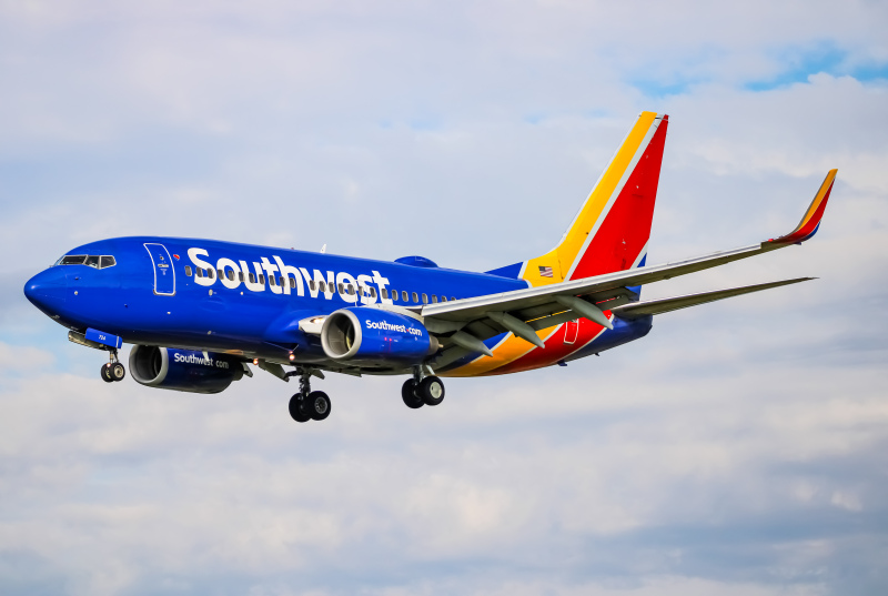 Photo of N724SW - Southwest Airlines Boeing 737-700 at BWI on AeroXplorer Aviation Database