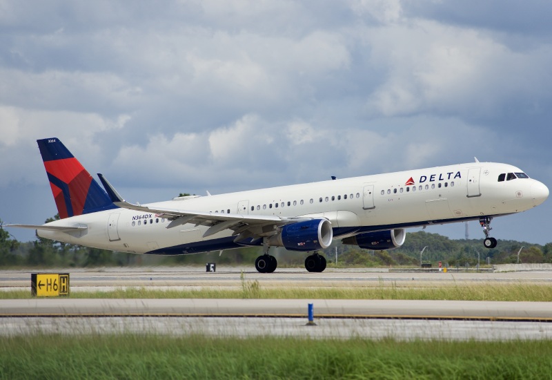 Photo of N364DX - Delta Airlines Airbus A321-200 at MCO on AeroXplorer Aviation Database