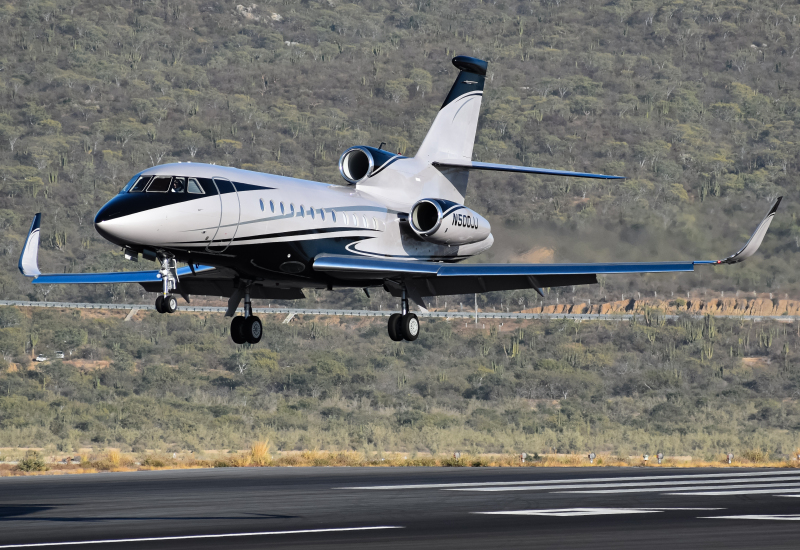 Photo of N500JJ - PRIVATE Dassault Falcon 900EX at CSL on AeroXplorer Aviation Database