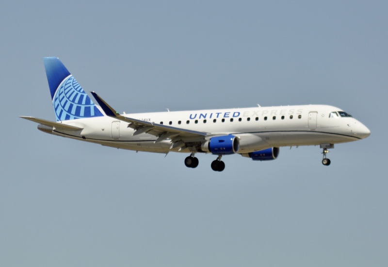 Photo of N624UX - United Express Embraer E175 at ORD on AeroXplorer Aviation Database
