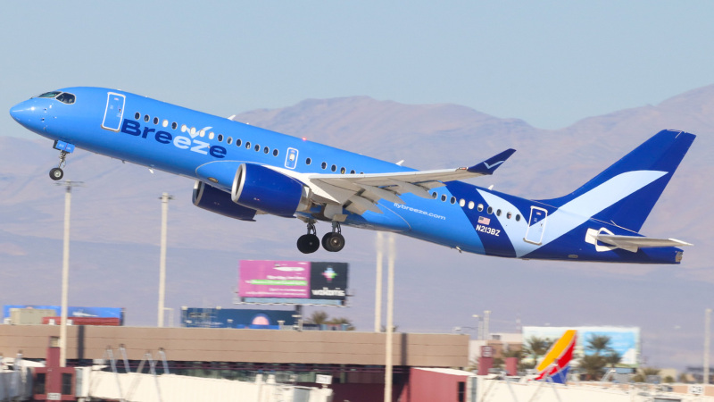 Photo of N213BZ - Breeze Airways Airbus A220-300 at LAS on AeroXplorer Aviation Database