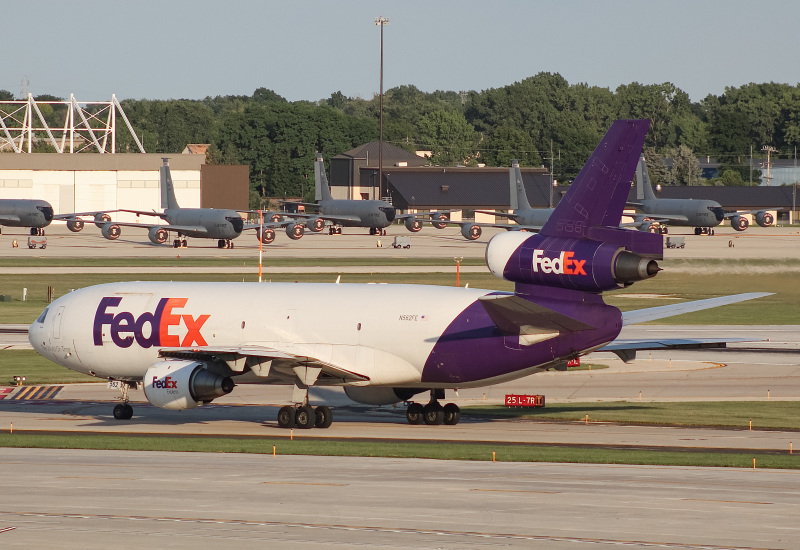 Photo of N562FE - FedEx McDonnell Douglas MD-10F at MKE on AeroXplorer Aviation Database