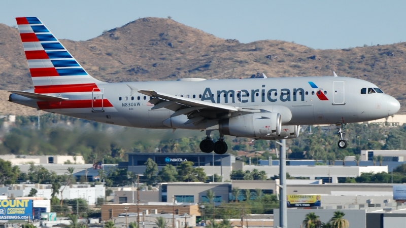 Photo of N830AW - American Airlines Airbus A319 at PHX on AeroXplorer Aviation Database