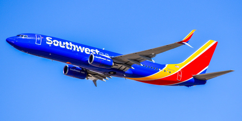 Photo of N8672F - Southwest Airlines Boeing 737-800 at DEN on AeroXplorer Aviation Database