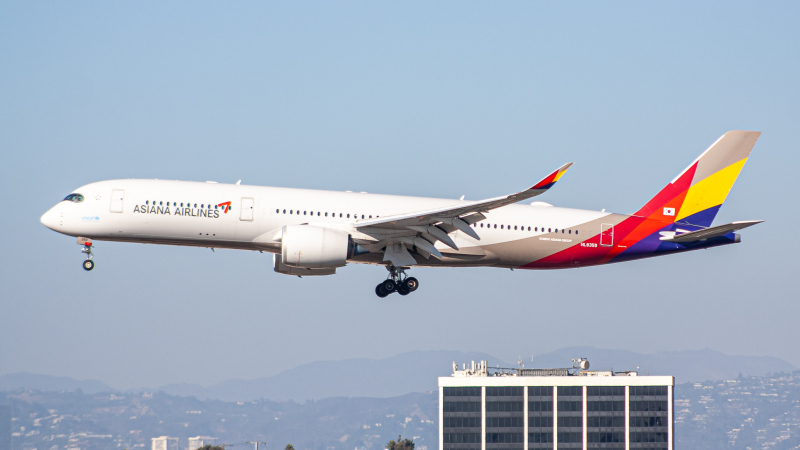 Photo of HL8359 - Asiana Airlines Airbus A350-900 at LAX on AeroXplorer Aviation Database