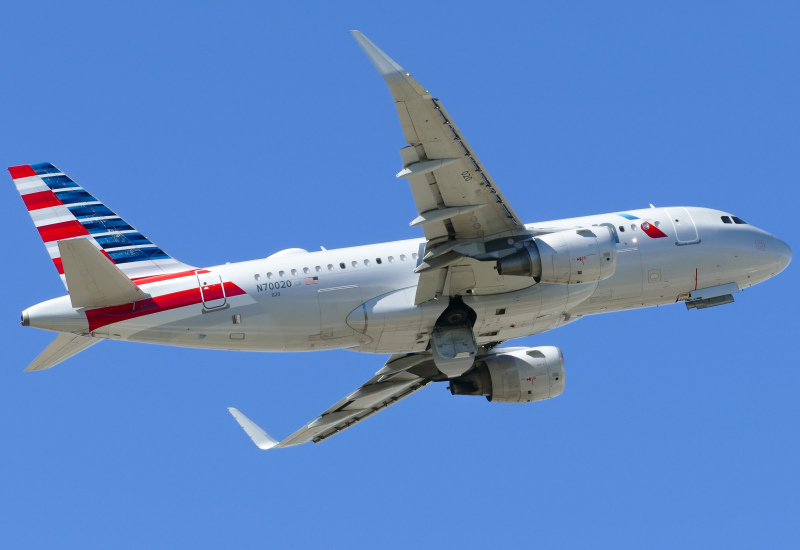 Photo of N70020 - American Airlines Airbus A319 at AUS on AeroXplorer Aviation Database