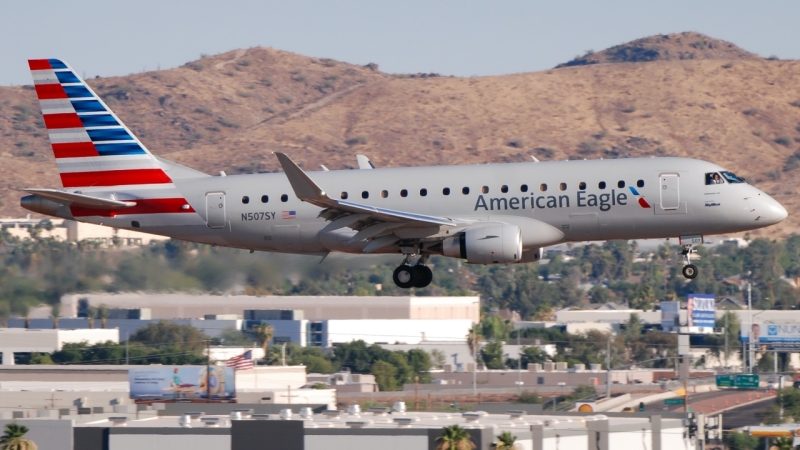 Photo of N507SY - American Eagle Embraer E175 at PHX on AeroXplorer Aviation Database