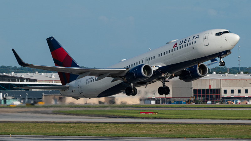 Photo of N3747D - Delta Airlines Boeing 737-800 at ATL on AeroXplorer Aviation Database