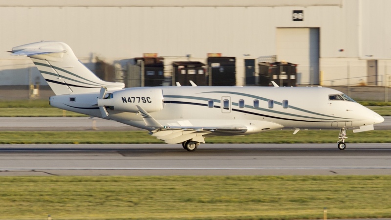 Photo of N477SC - PRIVATE Bombardier Challenger 350 at CMH on AeroXplorer Aviation Database