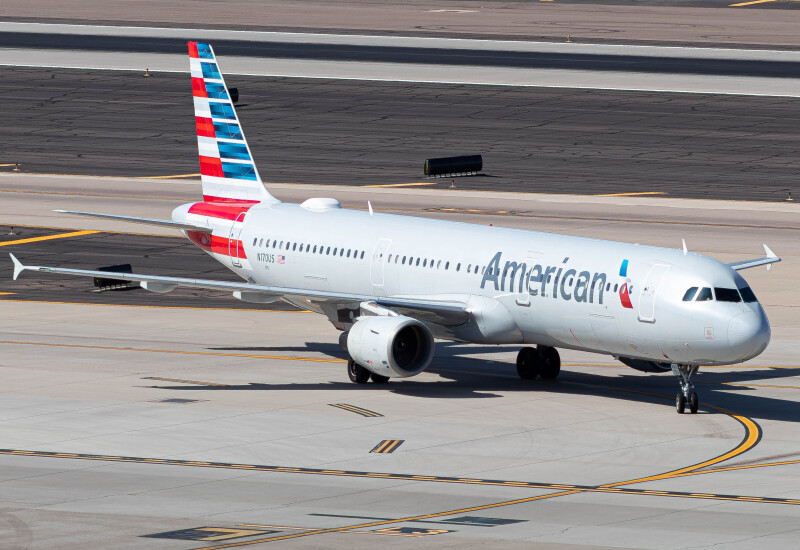 Photo of N170US - American Airlines Airbus A321-200 at PHX on AeroXplorer Aviation Database