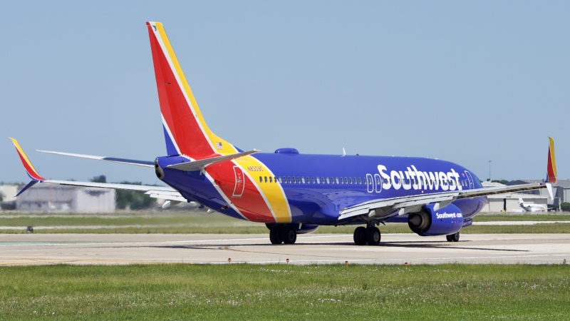 Photo of N8309C - Southwest Airlines Boeing 737-800 at HOU on AeroXplorer Aviation Database