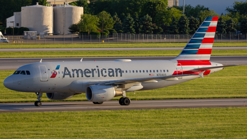 Photo of N704US - American Airlines Airbus A319 at CMH on AeroXplorer Aviation Database