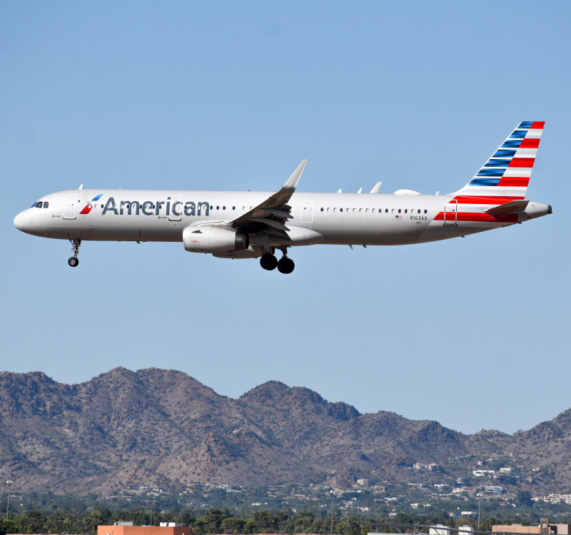 Photo of N163AA - American Airlines Airbus A321-200 at PHX on AeroXplorer Aviation Database